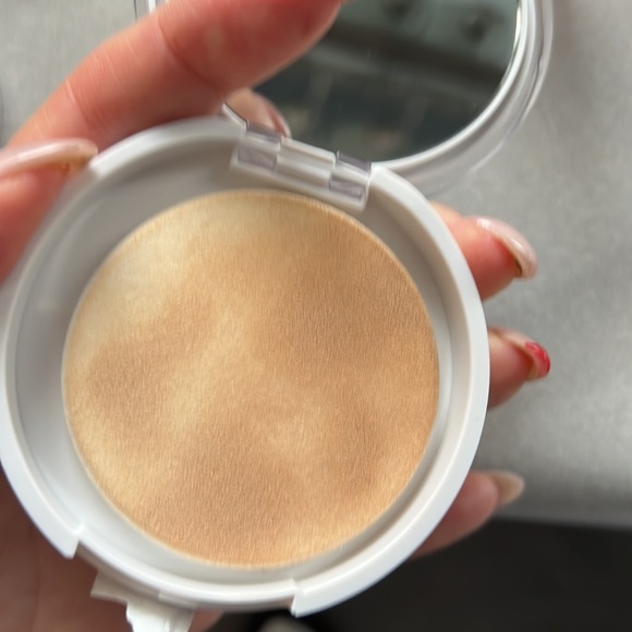 Maybelline super stay 24 hour powder shade 120 - Picture 2 of 3